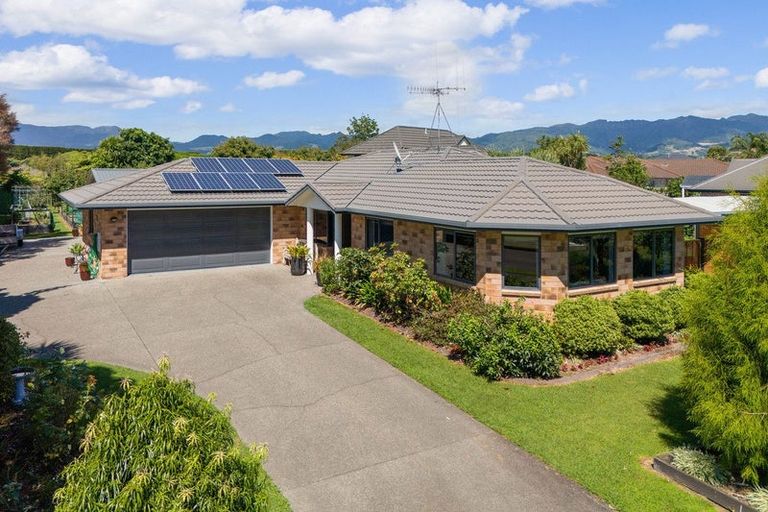 Photo of property in 2 Bransley Grove, Katikati, 3129