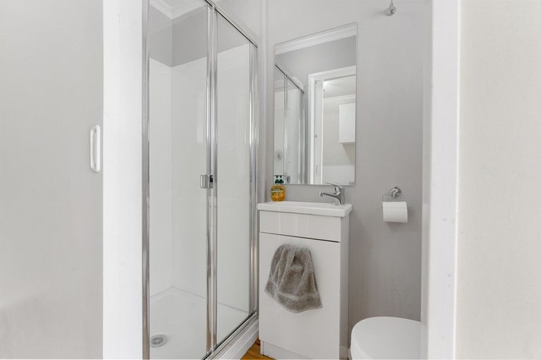 Photo of property in 178 Bridge Street, Bulls, 4818