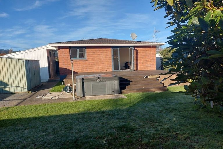 Photo of property in 54 Oxford Crescent, Ebdentown, Upper Hutt, 5018