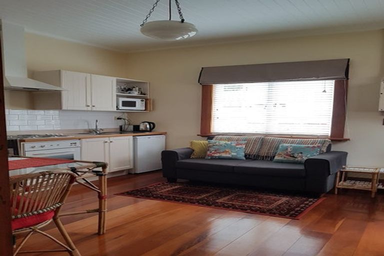 Photo of property in 7 Rattray Street, Devonport, Auckland, 0624