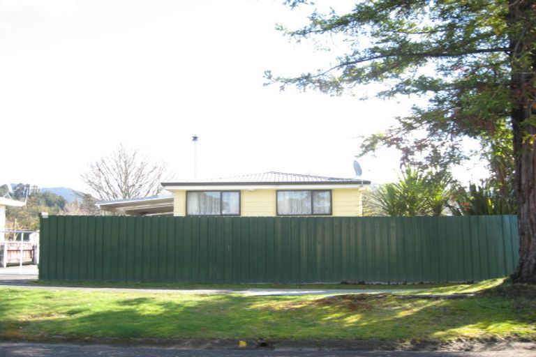 Photo of property in 22 Runuku Grove, Turangi, 3334