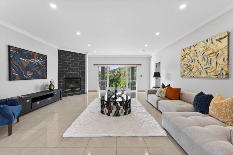 Photo of property in 38c Wicklam Lane, Greenhithe, Auckland, 0632