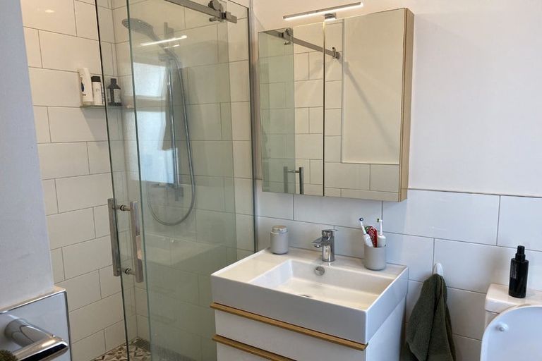 Photo of property in 63 Middle Road, Havelock North, 4130