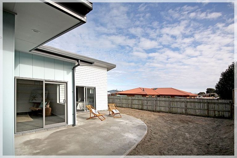 Photo of property in 9 Forbes Road, Foxton Beach, Foxton, 4815