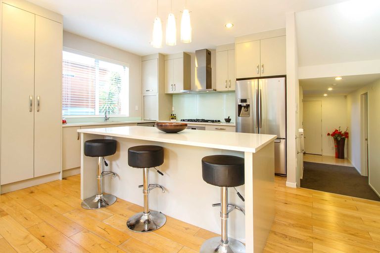 Photo of property in 11a Agathis Avenue, Mairangi Bay, Auckland, 0630