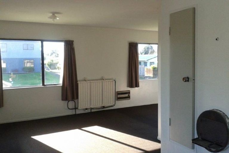 Photo of property in 34a Simpson Road, Papamoa Beach, Papamoa, 3118