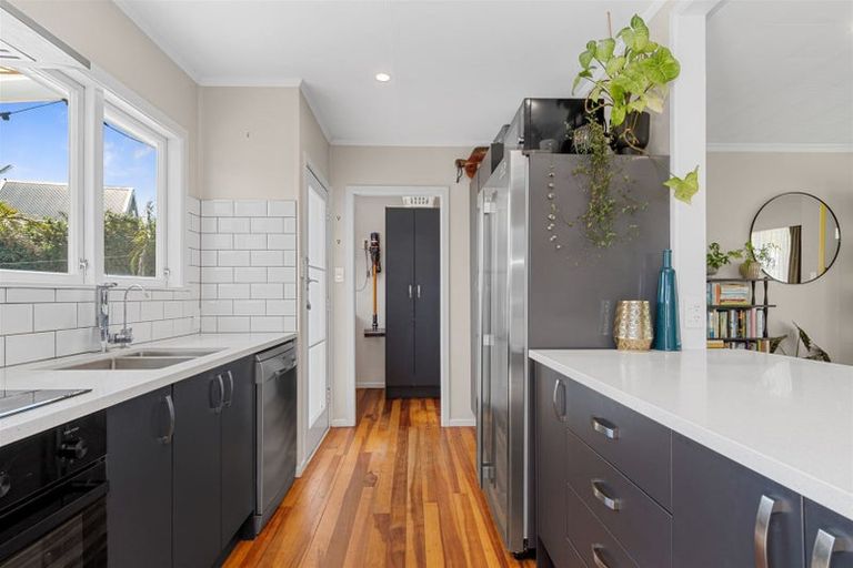 Photo of property in 11 Harris Street, Mount Maunganui, 3116