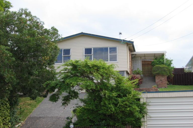 Photo of property in 15 Ted William Street, New Windsor, Auckland, 0600