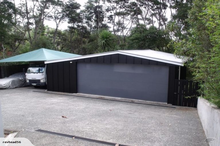 Photo of property in 97 Takahe Road, Titirangi, Auckland, 0604