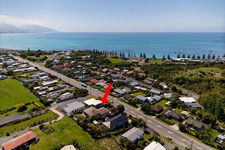 Photo of property in 72 Churchill Street, Kaikoura, 7300