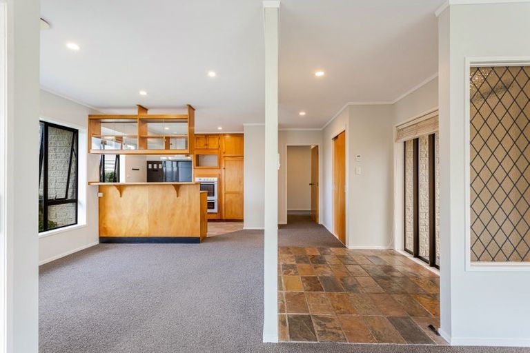 Photo of property in 4 Marlin Street, West Harbour, Auckland, 0618