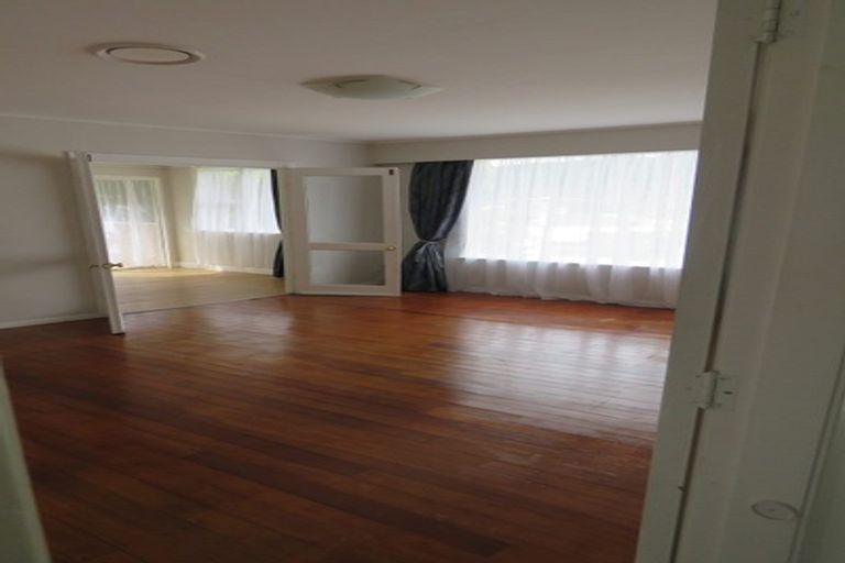 Photo of property in 39 Korau Grove, Stokes Valley, Lower Hutt, 5019