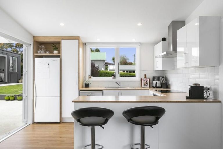 Photo of property in 21 Abbotsford Road, Green Island, Dunedin, 9018