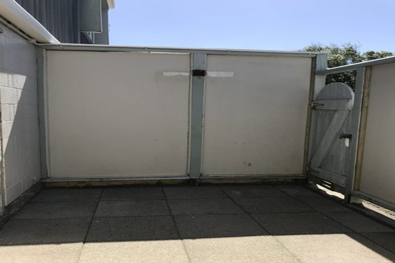 Photo of property in Paddington Apartments, 13/15 Mckinley Crescent, Brooklyn, Wellington, 6021