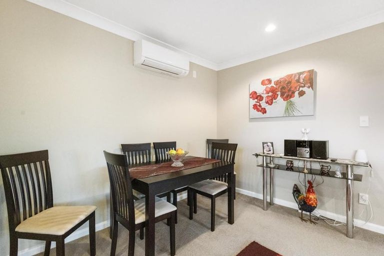 Photo of property in 10 Walter Court, Cambridge, 3434