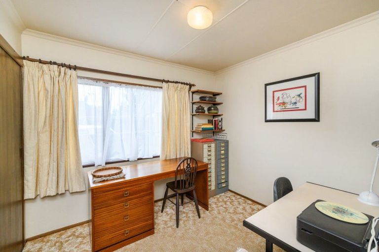 Photo of property in 175 Amberley Avenue, Highbury, Palmerston North, 4412
