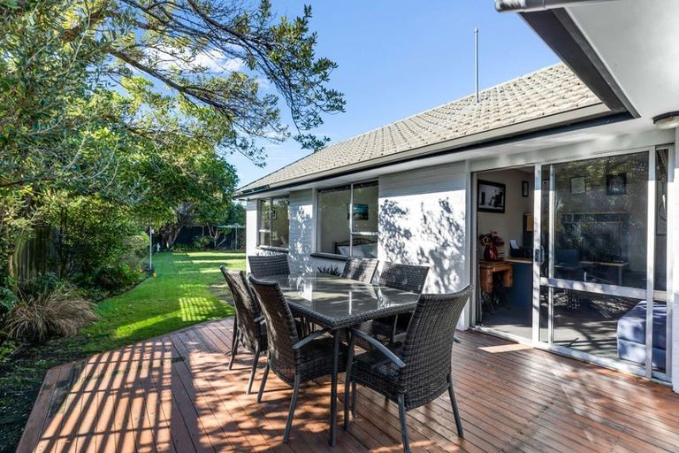 Photo of property in 20 Ashwood Street, Parklands, Christchurch, 8083