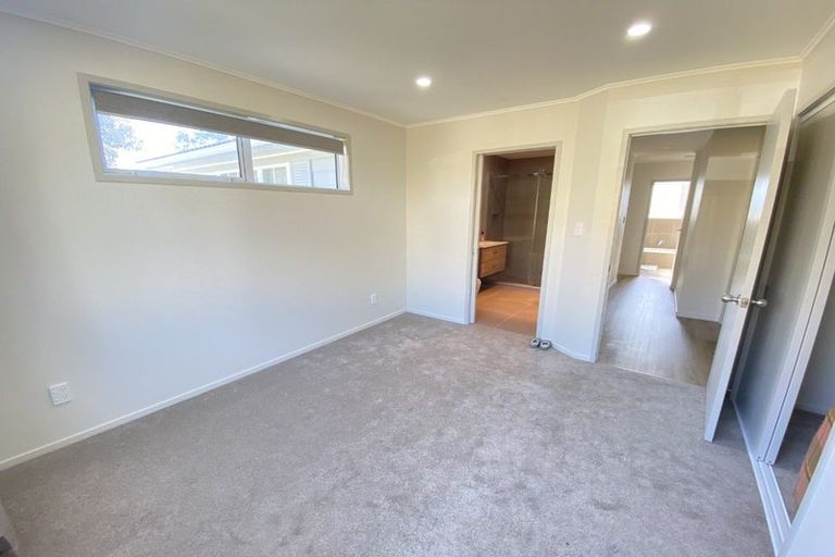 Photo of property in 28 Vandeleur Avenue, Birkdale, Auckland, 0626