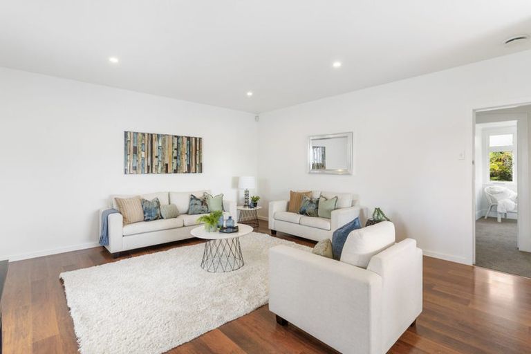 Photo of property in 2/117 Great South Road, Manurewa, Auckland, 2102