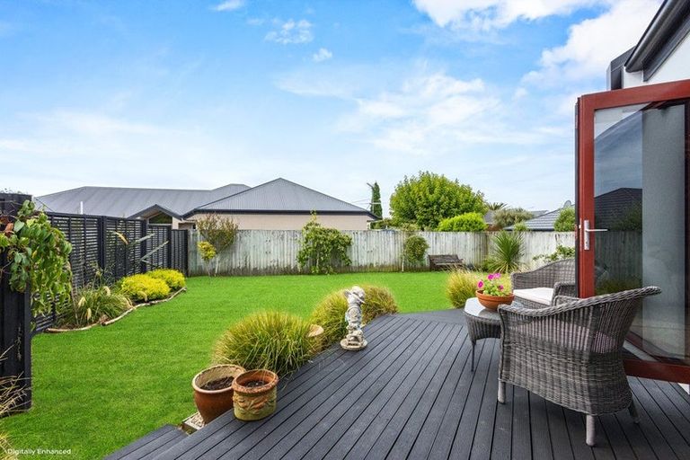 Photo of property in 11 Cordyline Place, Waimairi Beach, Christchurch, 8083