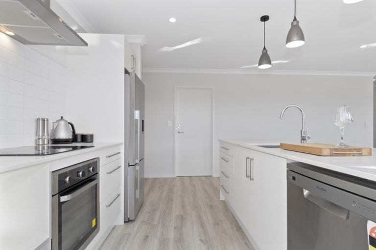 Photo of property in 9 Tamapahore Boulevard, Papamoa Beach, Papamoa, 3118