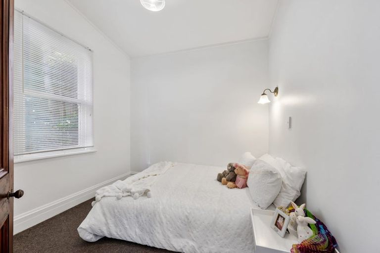 Photo of property in 10-10a Childers Terrace, Kilbirnie, Wellington, 6022