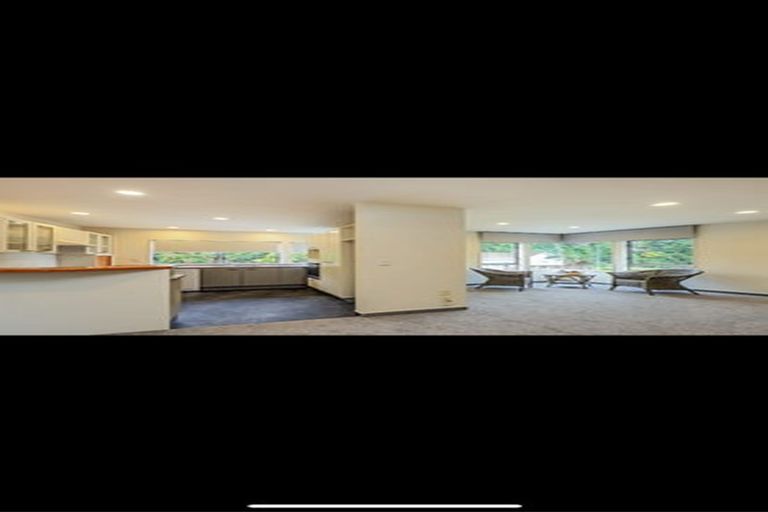 Photo of property in 135 Milton Road, Bluff Hill, Napier, 4110