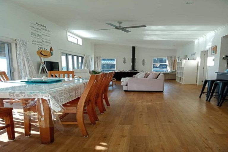 Photo of property in 12a Leisure Lane, Ligar Bay, Takaka, 7183