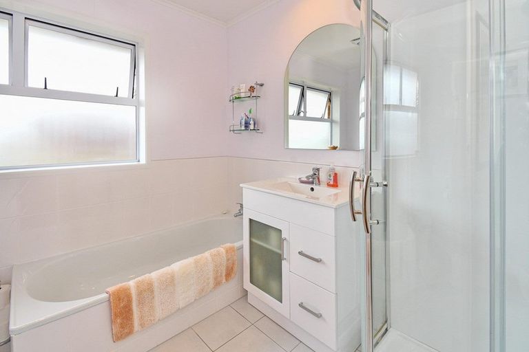 Photo of property in 2/49 Wintere Road, Papatoetoe, Auckland, 2025