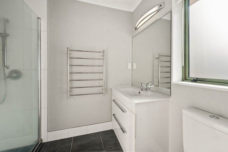 Photo of property in 35 Warwick Drive, Lynmore, Rotorua, 3010