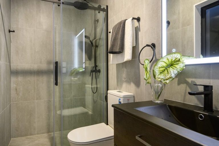 Photo of property in 15 Croatia Avenue, Huapai, Kumeu, 0810