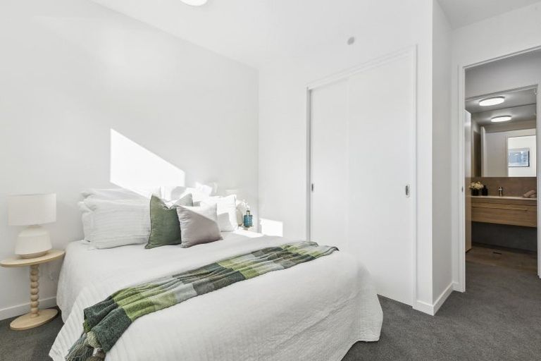 Photo of property in 6/69 Tiketike Way, Brooklyn, Wellington, 6021