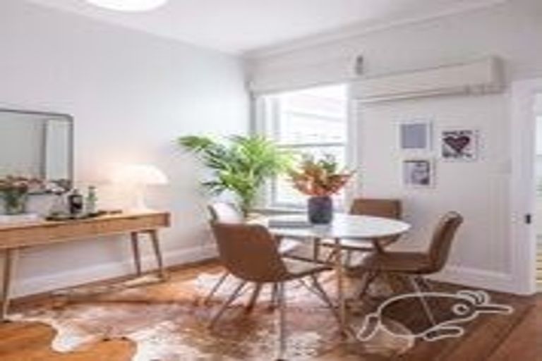 Photo of property in 85 Pirie Street, Mount Victoria, Wellington, 6011