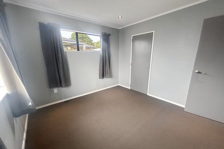Photo of property in 10 Kebbell Avenue, Levin, 5510