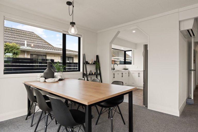 Photo of property in 165 Macandrew Road, South Dunedin, Dunedin, 9012