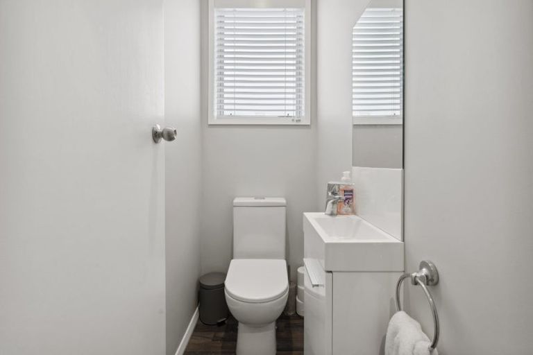 Photo of property in 86 Bracken Road, Paparangi, Wellington, 6037