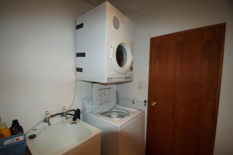 Photo of property in 8 Overdale Drive, Cashmere, Christchurch, 8022