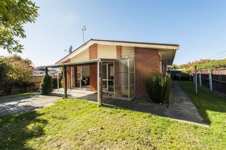Photo of property in 2/3 Ansonby Street, Russley, Christchurch, 8042