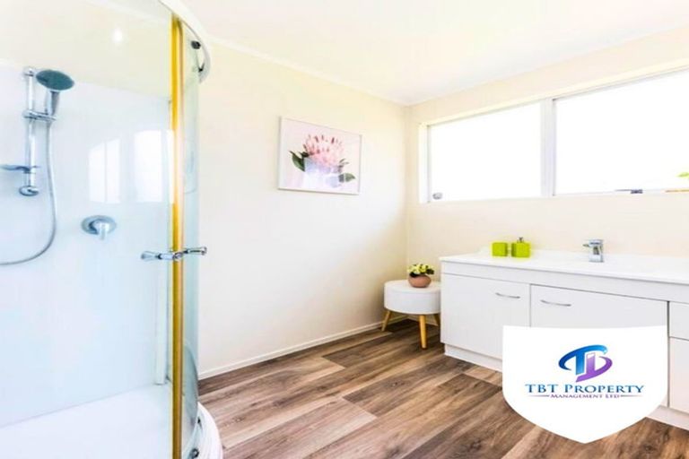 Photo of property in 19 Adel Place, Weymouth, Auckland, 2103