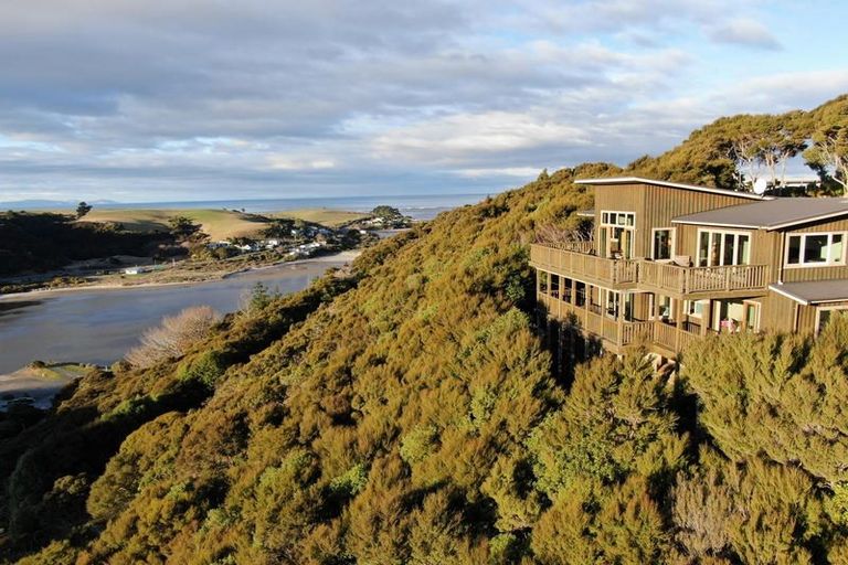 Photo of property in 34 Totara Close, Taieri Mouth, 9091