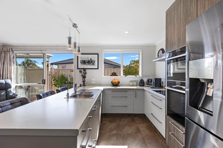 Photo of property in 1 Catamaran Way, Papamoa Beach, Papamoa, 3118