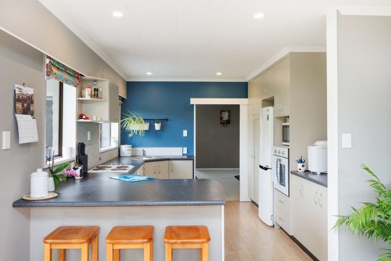 Photo of property in 31 Pencarrow Street, Highbury, Palmerston North, 4412