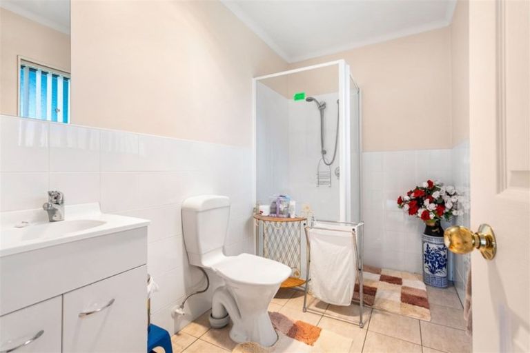 Photo of property in 18 Greenberry Drive, Ranui, Auckland, 0612