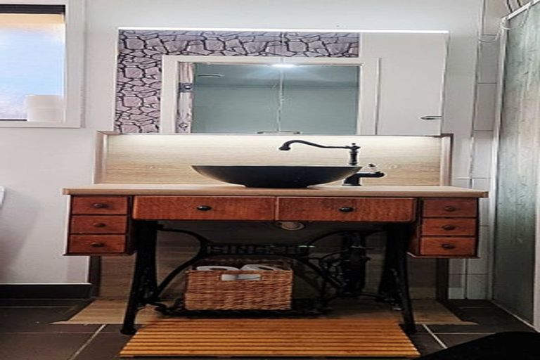 Photo of property in 20 Hoyte Place, Pukehangi, Rotorua, 3015