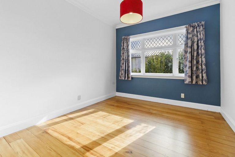 Photo of property in 112 Darlington Road, Miramar, Wellington, 6022