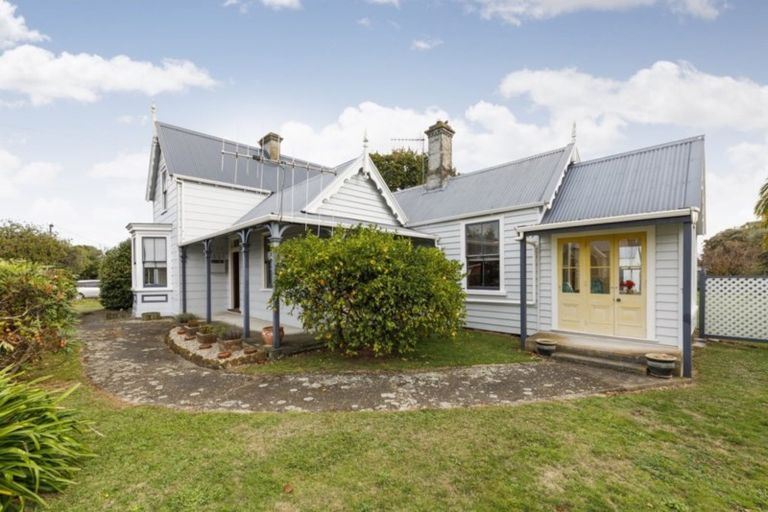 Photo of property in 15 Daniell Street, Bulls, 4818