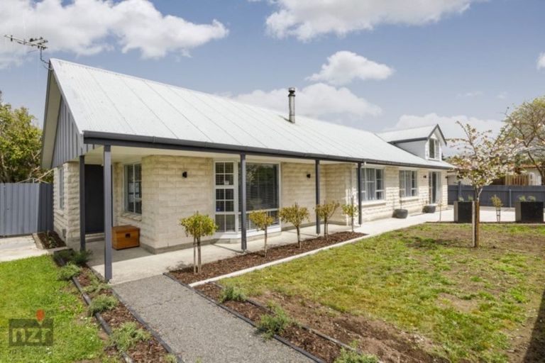 Photo of property in 32 Ferndale Place, Feilding, 4702