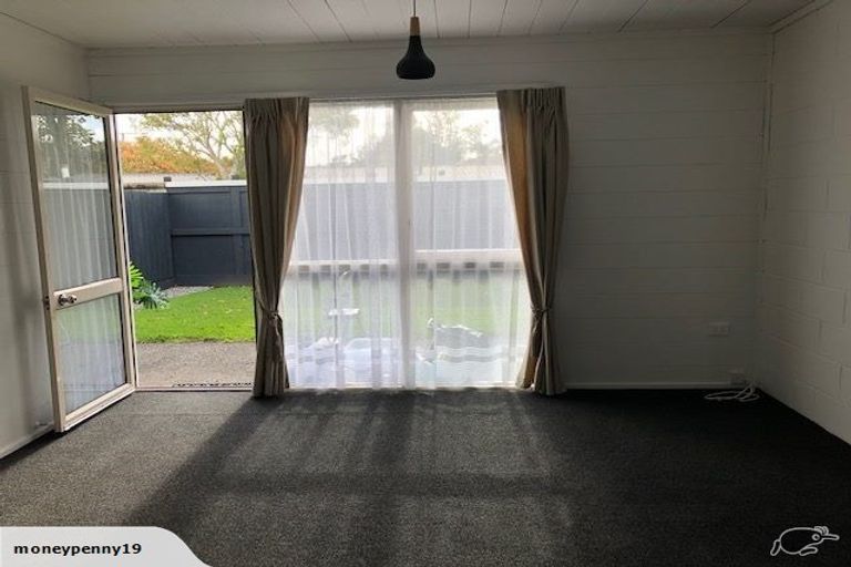 Photo of property in 12b Woodleigh Street, Frankleigh Park, New Plymouth, 4310