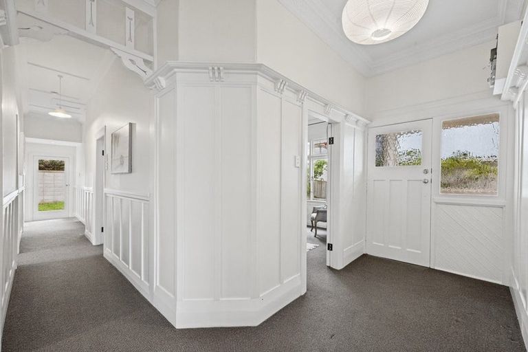 Photo of property in 155 Victoria Road, Saint Clair, Dunedin, 9012