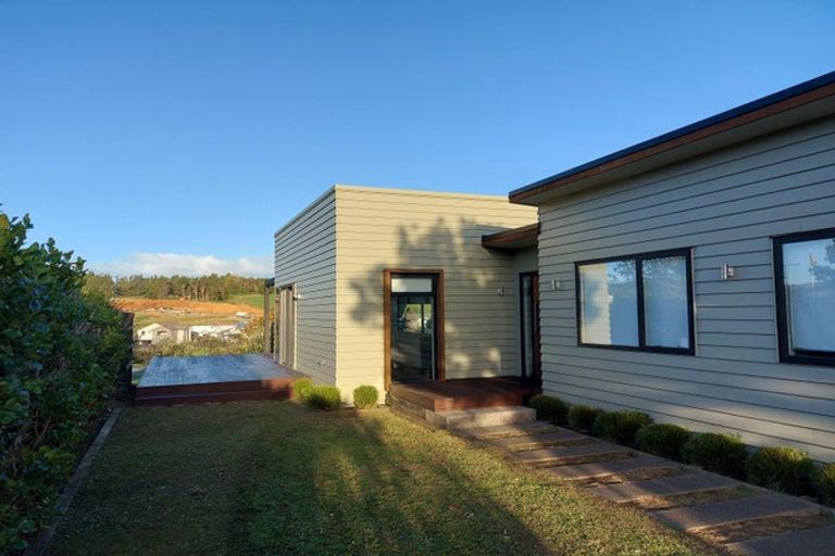 Photo of property in 1 Stockyard Crescent, Pukekohe, 2120